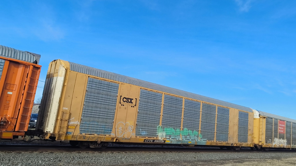 CSX C00147 (Body) CTTX 690596 (Flat)